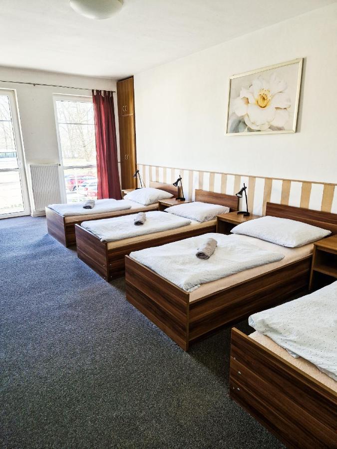 Hotel Ned Hockey Nymburk Exterior foto